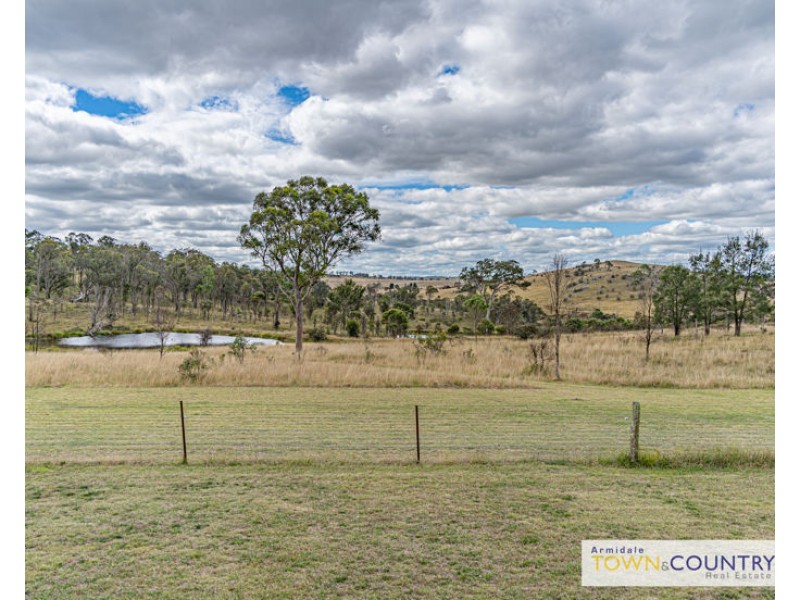 90 Milne Road, Armidale NSW 2350
