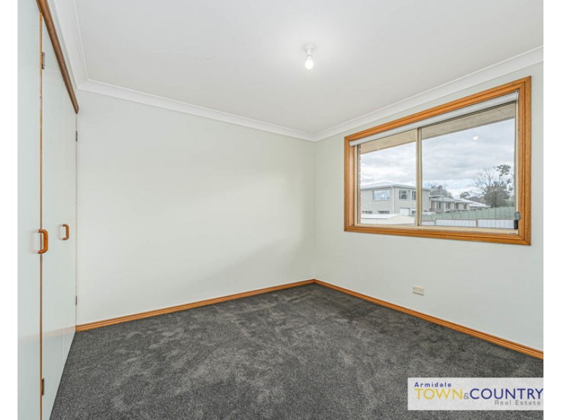 12 Aldred Avenue, Armidale NSW 2350