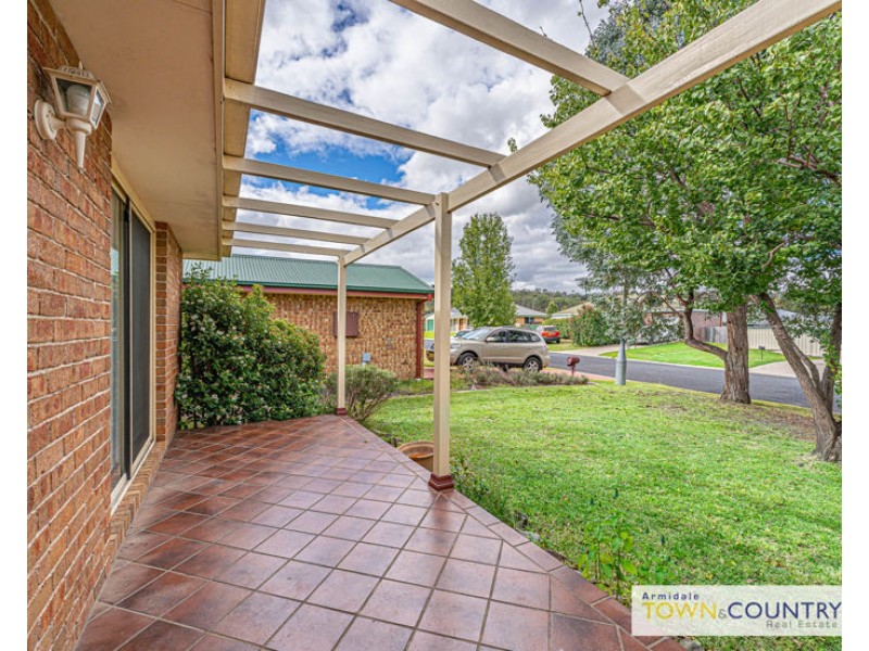 12 Aldred Avenue, Armidale NSW 2350