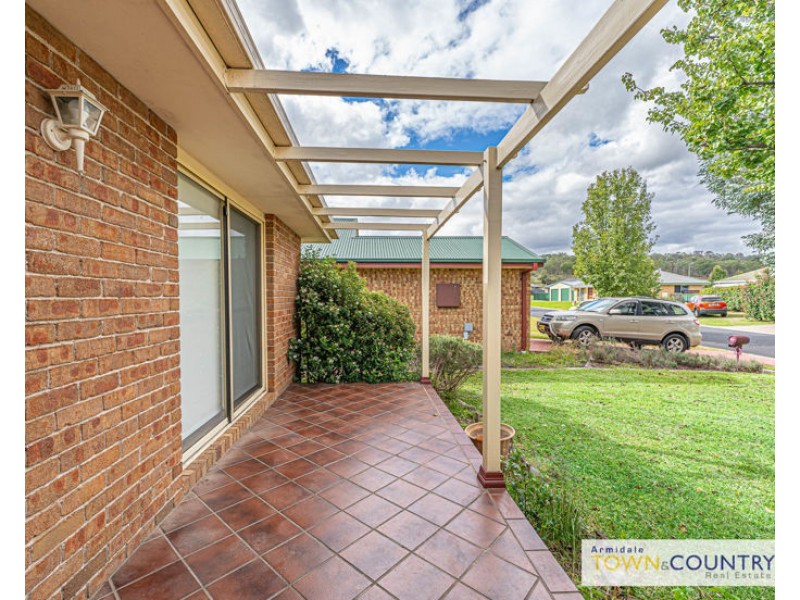 12 Aldred Avenue, Armidale NSW 2350