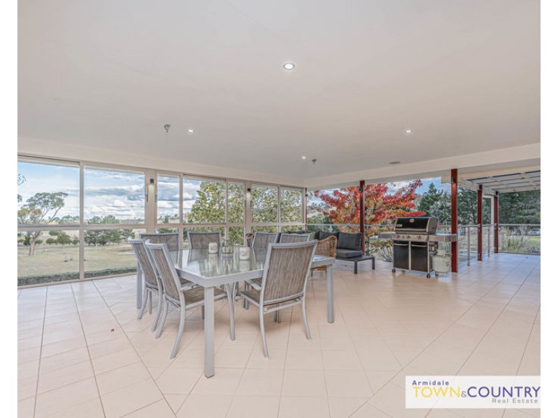 7 Highlands Road, Armidale NSW 2350