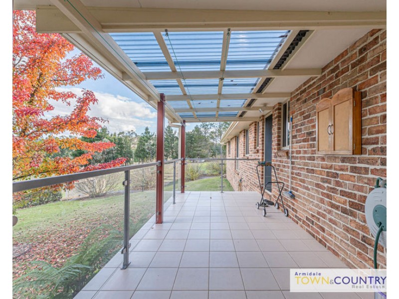 7 Highlands Road, Armidale NSW 2350