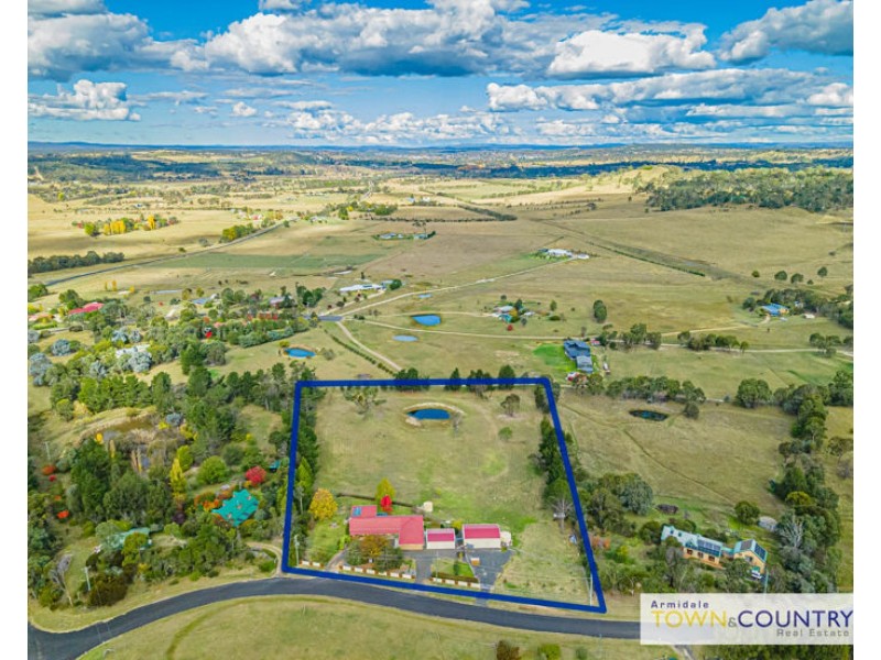 7 Highlands Road, Armidale NSW 2350