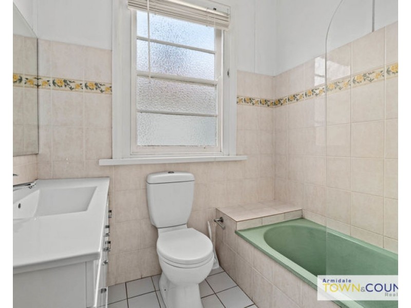 39 Marsh Street, Armidale NSW 2350