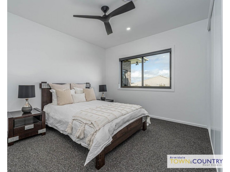 10 Peterson Drive, Armidale NSW 2350