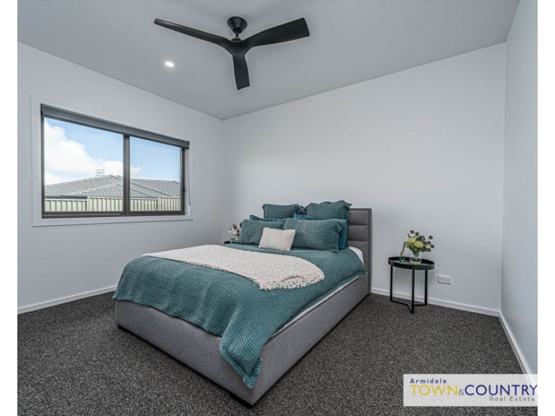 10 Peterson Drive, Armidale NSW 2350