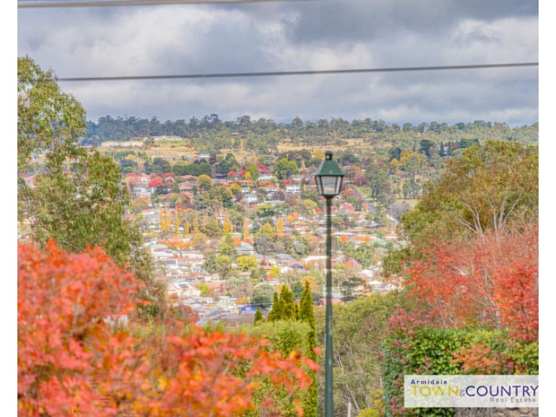 6 Grantham Place, Armidale NSW 2350