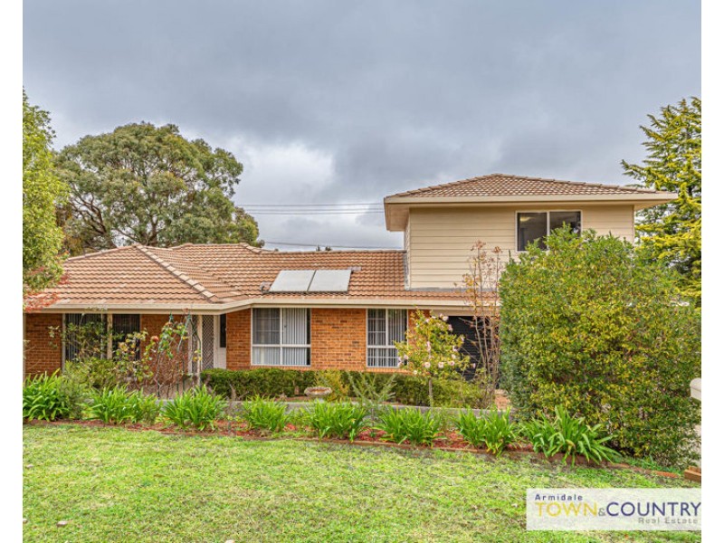 6 Grantham Place, Armidale NSW 2350