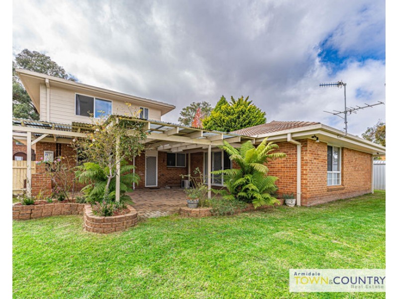 6 Grantham Place, Armidale NSW 2350