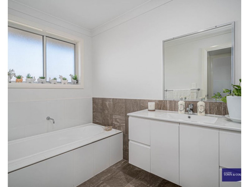 12 Spearmount Drive, Armidale NSW 2350