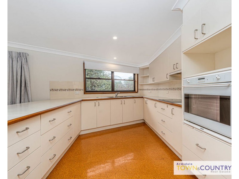 5 Cotterell Place, Armidale NSW 2350