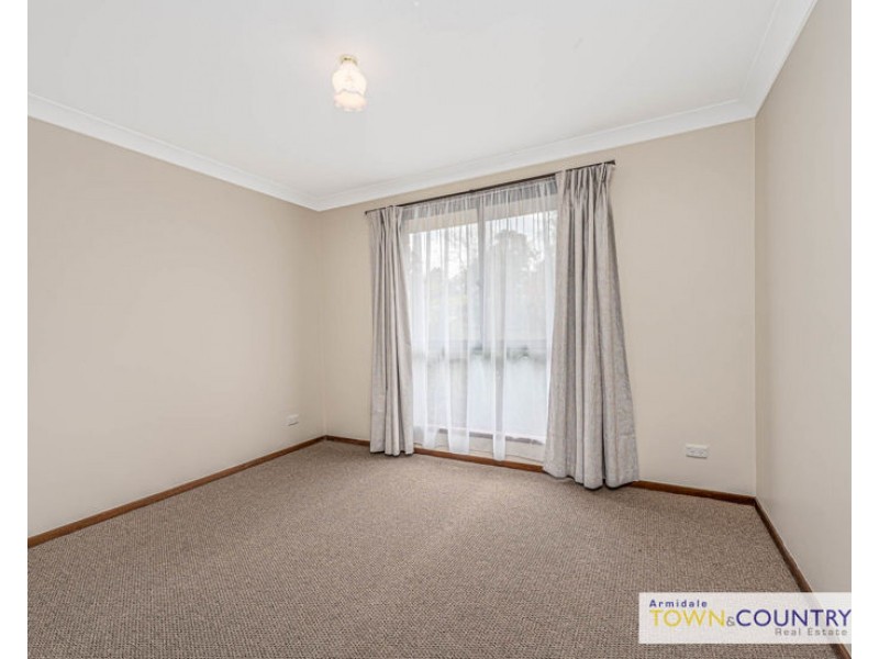 5 Cotterell Place, Armidale NSW 2350