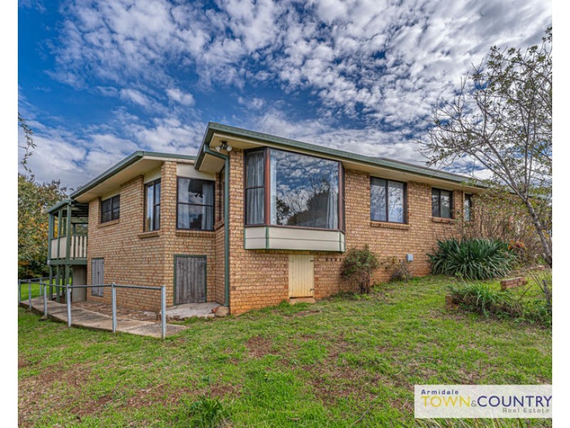5 Cotterell Place, Armidale NSW 2350