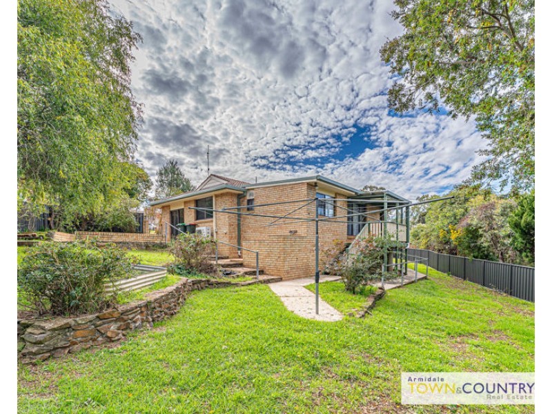 5 Cotterell Place, Armidale NSW 2350