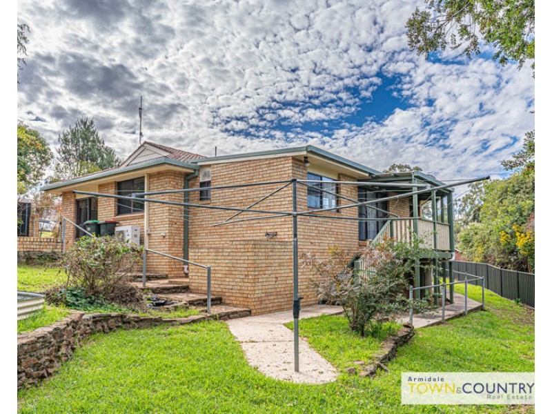 5 Cotterell Place, Armidale NSW 2350