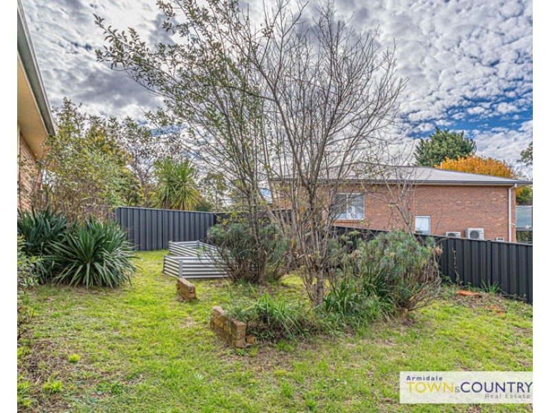 5 Cotterell Place, Armidale NSW 2350