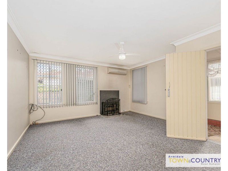 10 Helen Avenue, Armidale NSW 2350