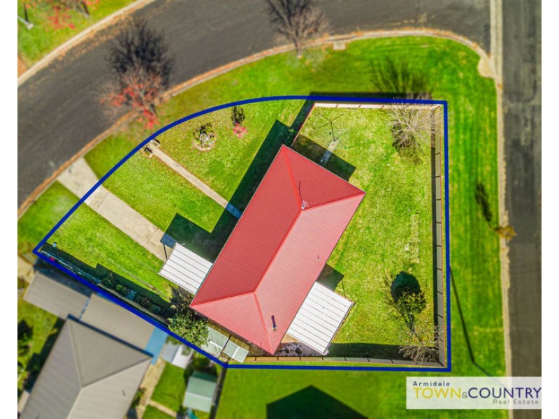 1 Howard Place, Armidale NSW 2350