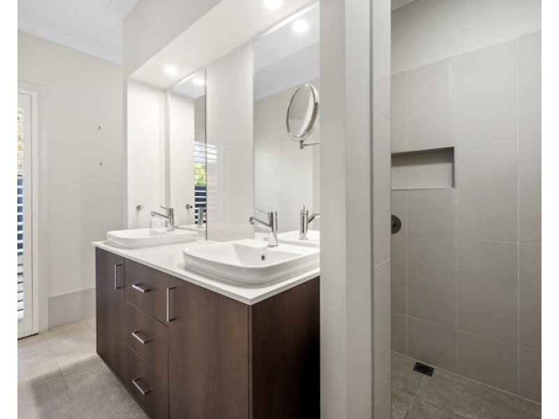 20 Red Gum Circuit, Sapphire Beach NSW 2450