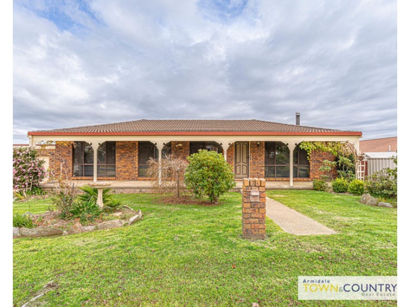 24 MacDonald Drive, Armidale NSW 2350