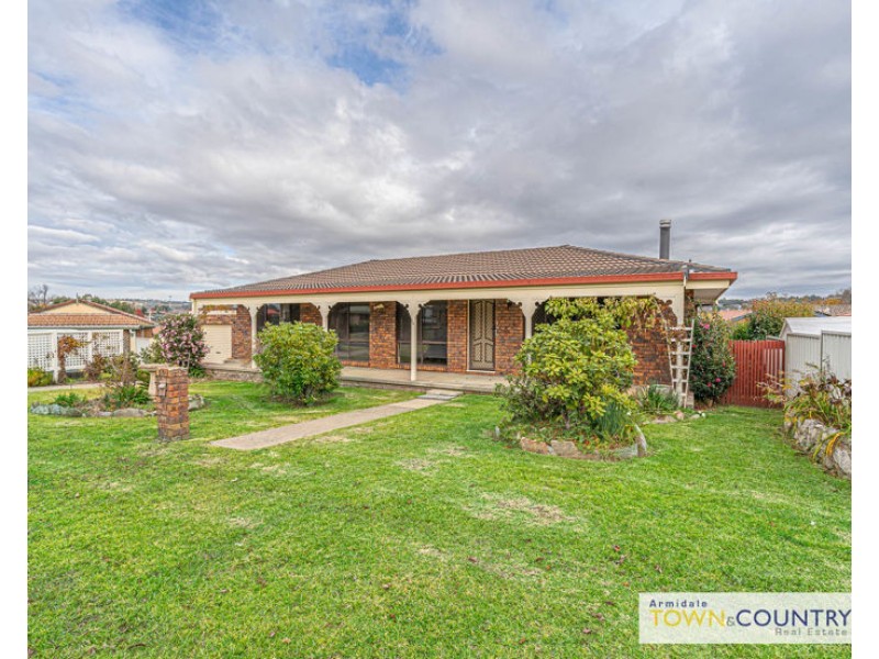24 MacDonald Drive, Armidale NSW 2350