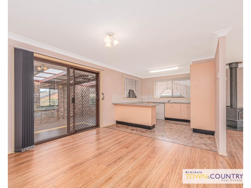 24 MacDonald Drive, Armidale NSW 2350