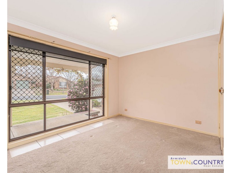 24 MacDonald Drive, Armidale NSW 2350