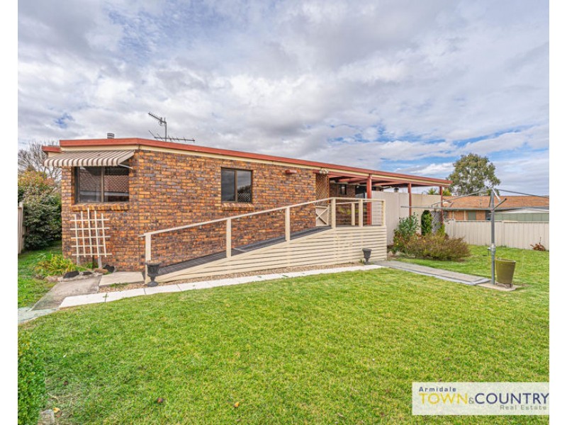 24 MacDonald Drive, Armidale NSW 2350