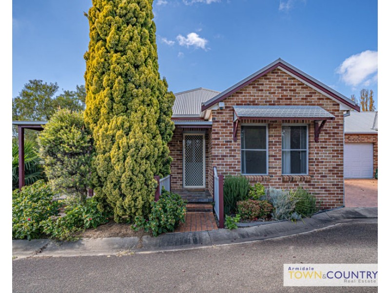 1/ 94a Rusden Street, Armidale NSW 2350