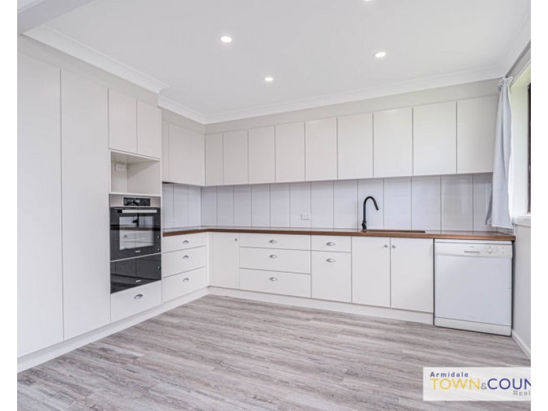 1/ 8 McKeon Avenue, Armidale NSW 2350