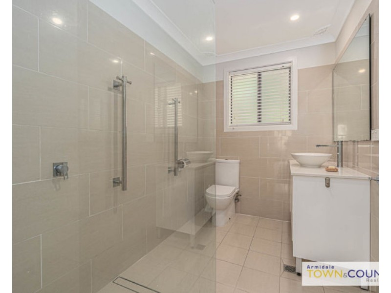 1/ 8 McKeon Avenue, Armidale NSW 2350