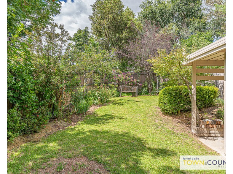 1/ 8 McKeon Avenue, Armidale NSW 2350