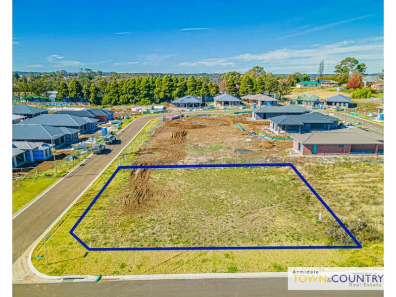 6 Sunrise Crescent, Armidale NSW 2350