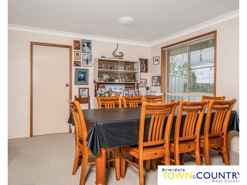 10 Verna Close, Armidale NSW 2350