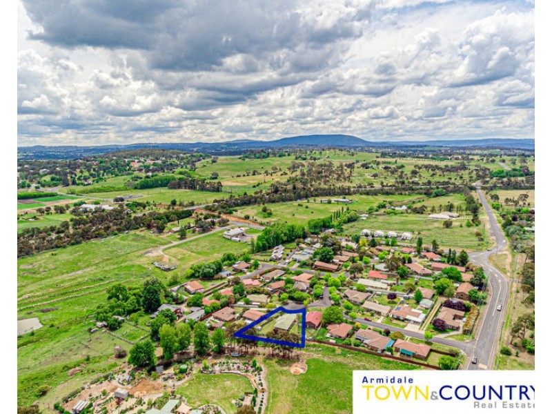 10 Verna Close, Armidale NSW 2350