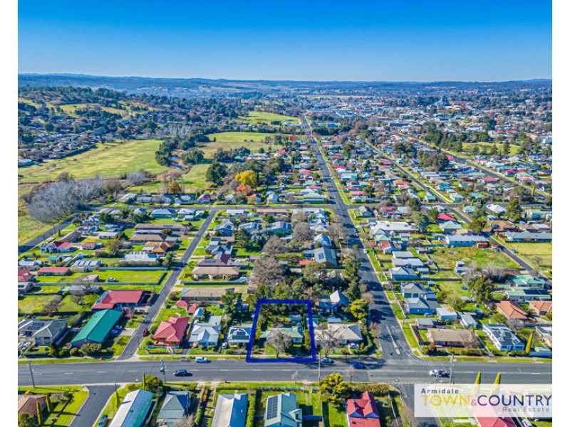 97 Niagara Street, Armidale NSW 2350