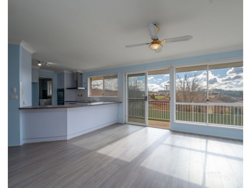 11 Glendower Close, Armidale NSW 2350