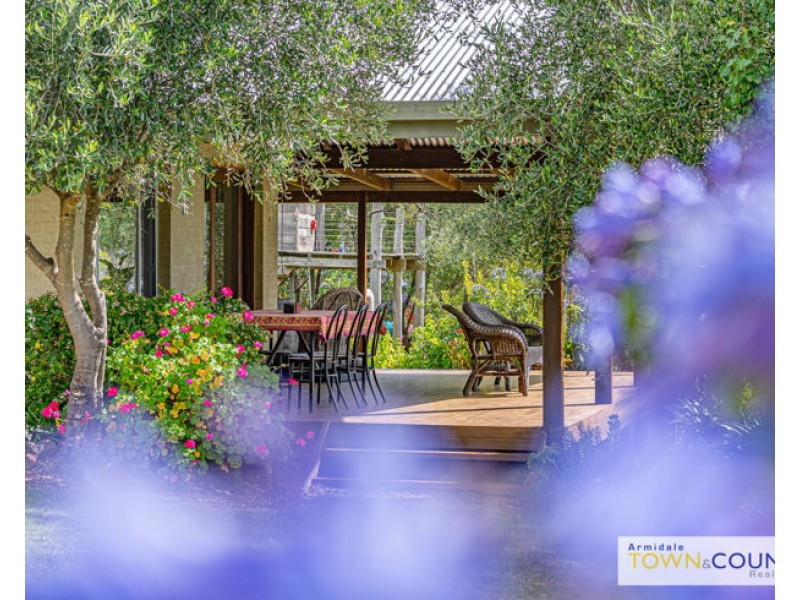 53 Budumba Road, Armidale NSW 2350