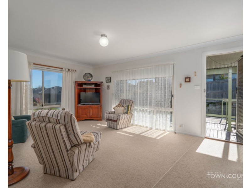 13 Birch Crescent, Armidale NSW 2350