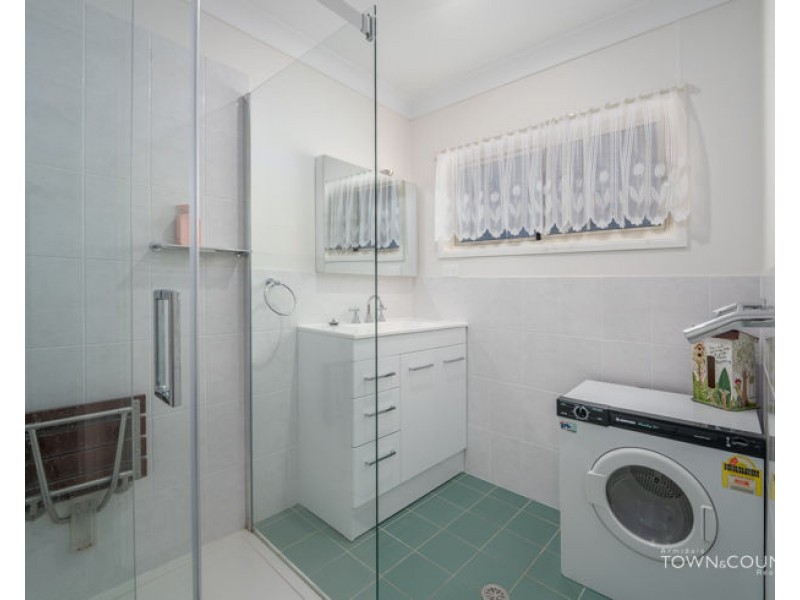 13 Birch Crescent, Armidale NSW 2350