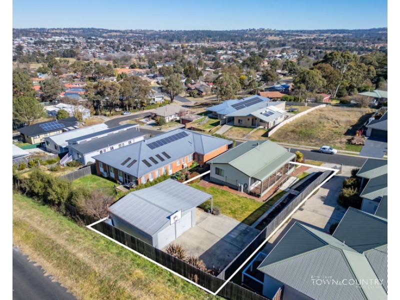 13 Birch Crescent, Armidale NSW 2350