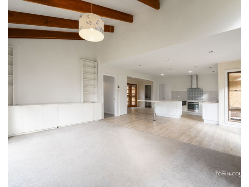 20 Balgownie Drive, Armidale NSW 2350