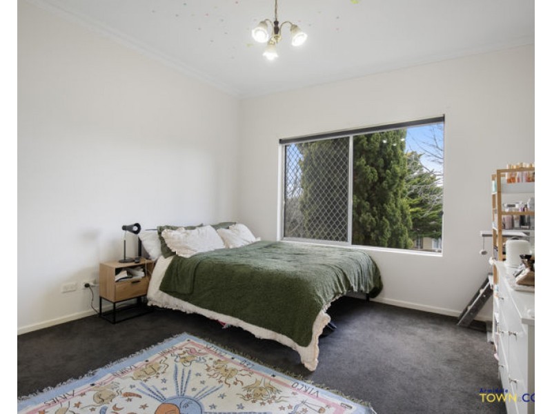 Unit 1 & 2/ 1 Johnson Avenue, Armidale NSW 2350
