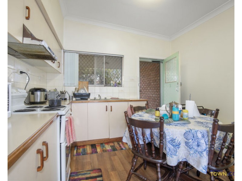 Unit 1 & 2/ 1 Johnson Avenue, Armidale NSW 2350