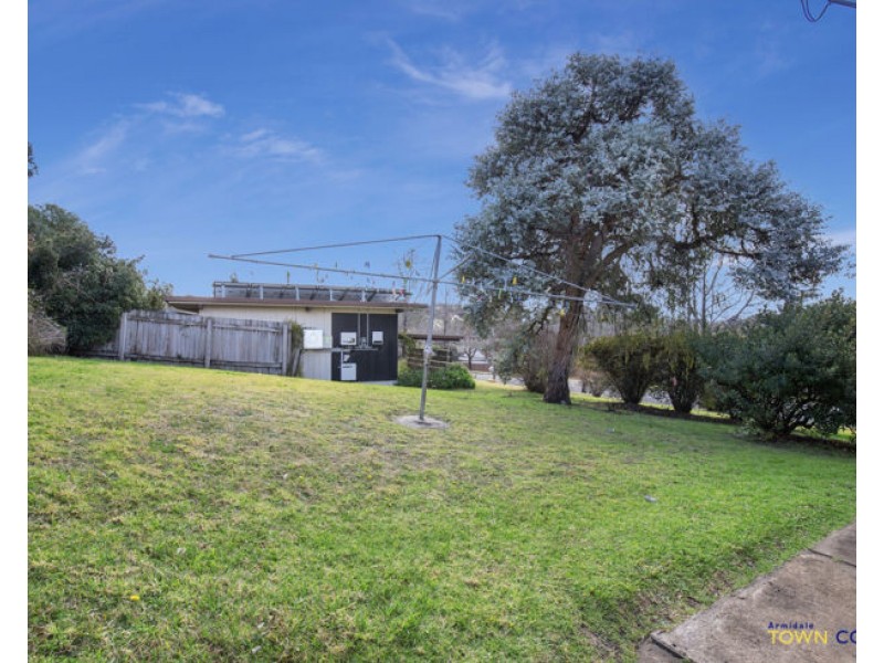 Unit 1 & 2/ 1 Johnson Avenue, Armidale NSW 2350