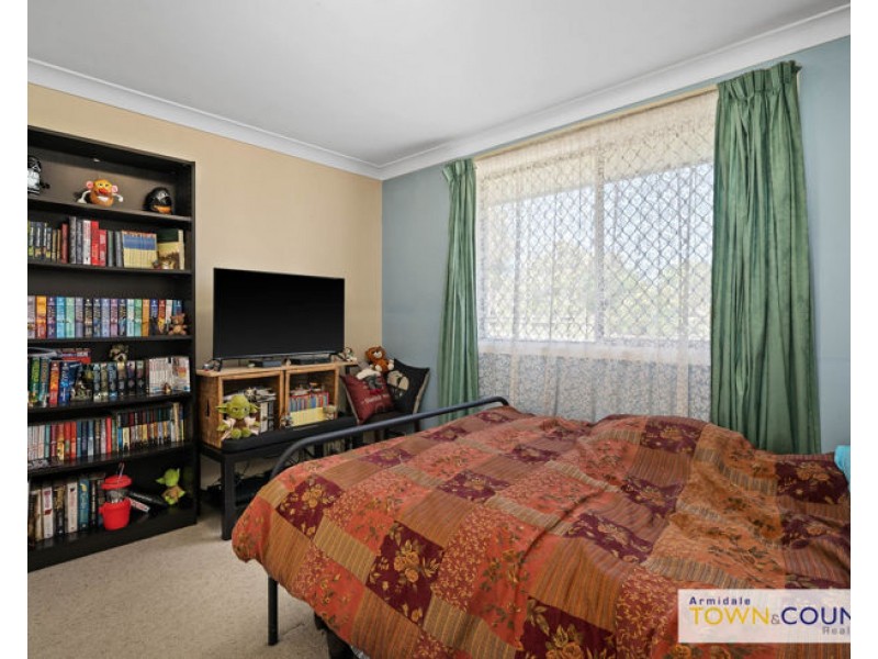 2/2 Sunset Avenue, Armidale NSW 2350