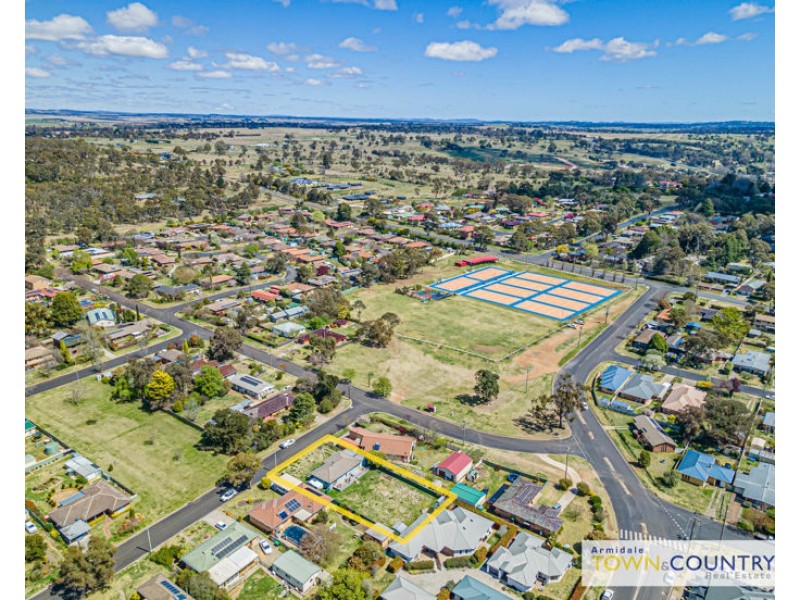 31 Bowman Avenue, Armidale NSW 2350