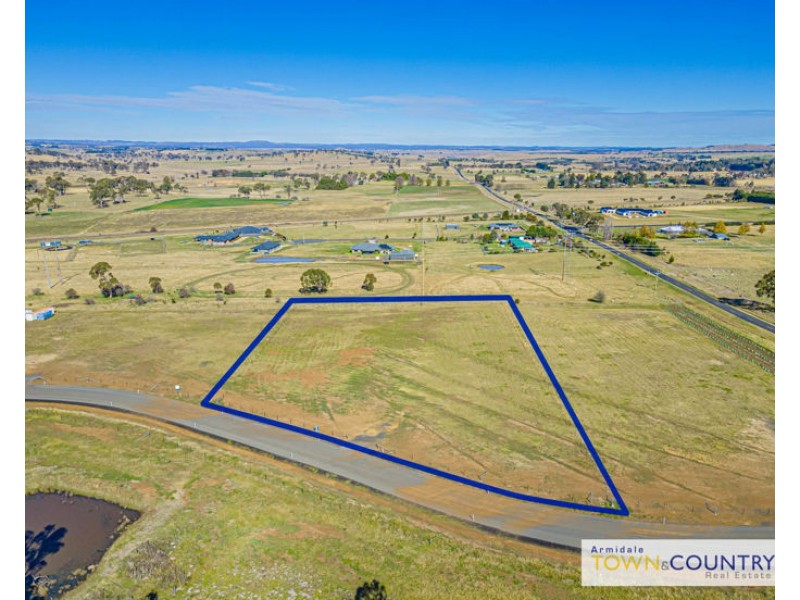 14 Varley Court, Armidale NSW 2350