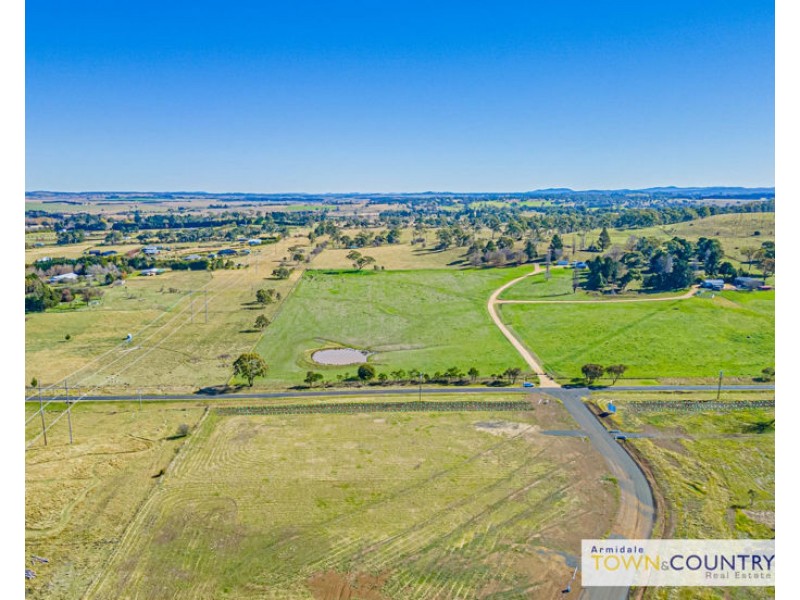 14 Varley Court, Armidale NSW 2350