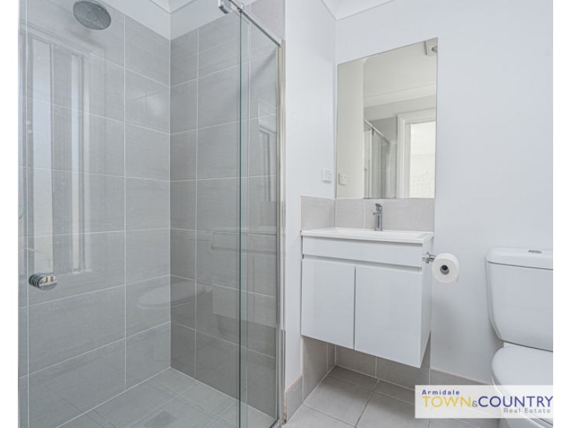 1/ 31 Arundel Drive, Armidale NSW 2350